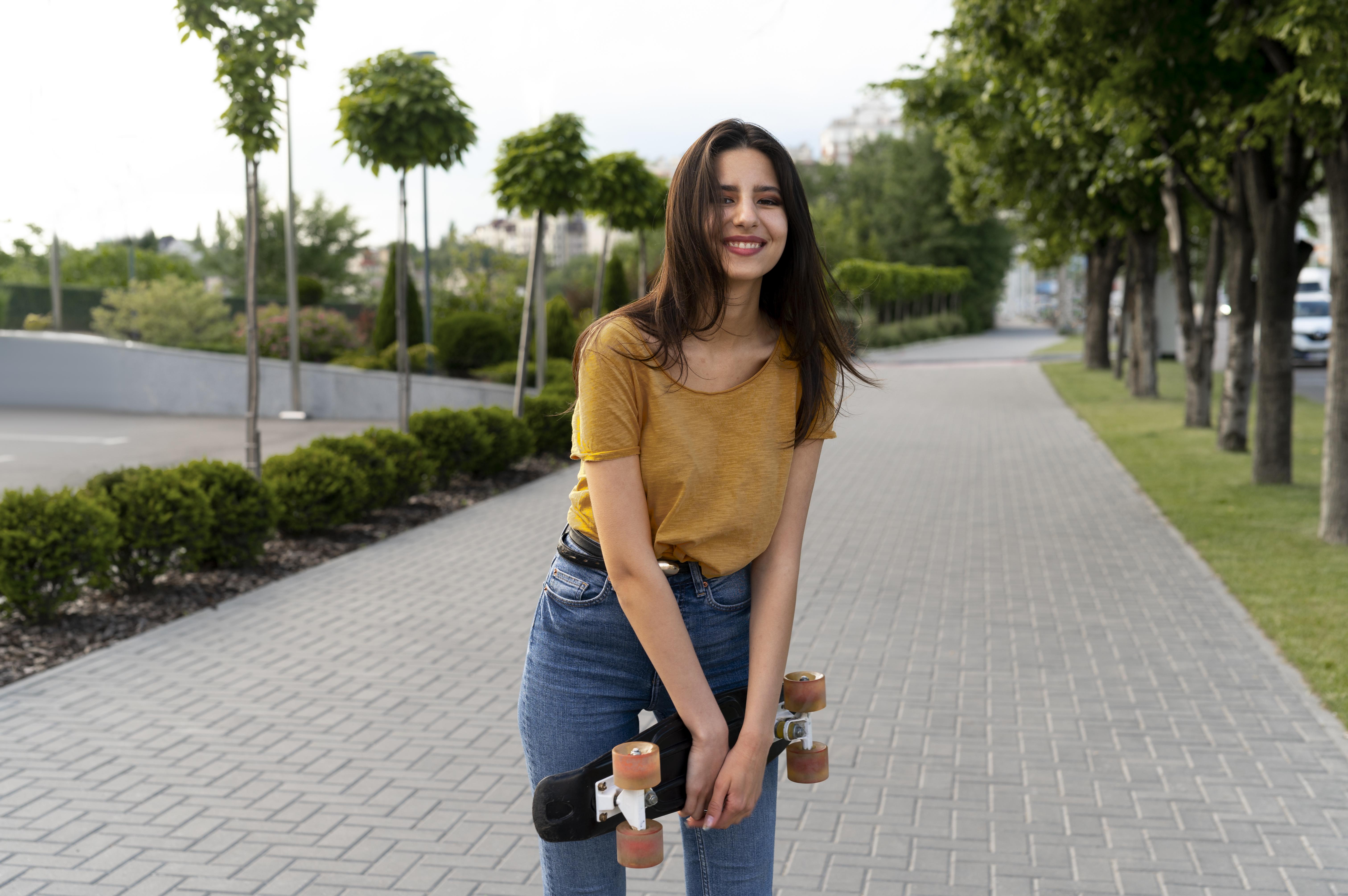 Trabajadora de QuickClean sonriendo